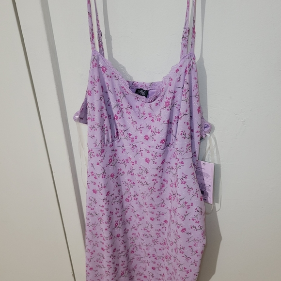 Dress - Picture 7 of 8